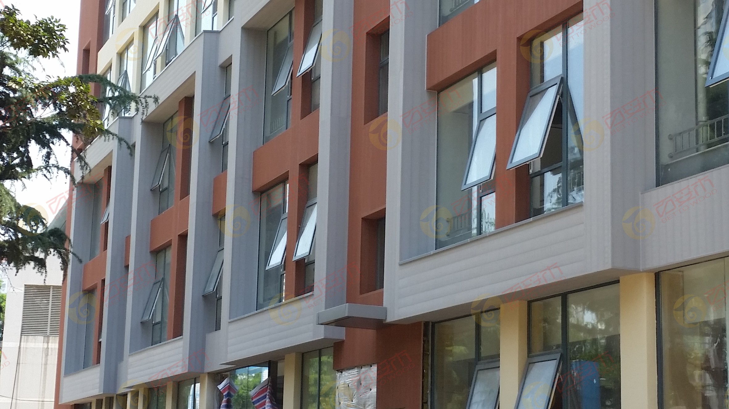 青岛市东部医院办公楼木塑外墙板