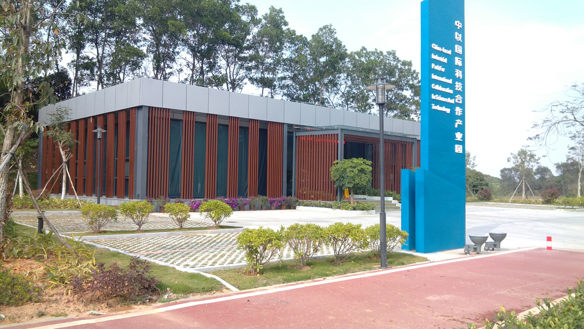 影响塑木价格的四大因素