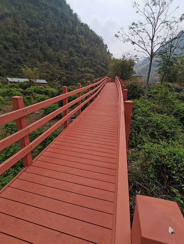 百妥木塑木栈道
