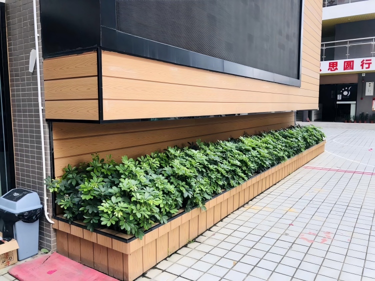 百妥木塑木墙板：风吹日晒皆从容，户外装饰耐用之选