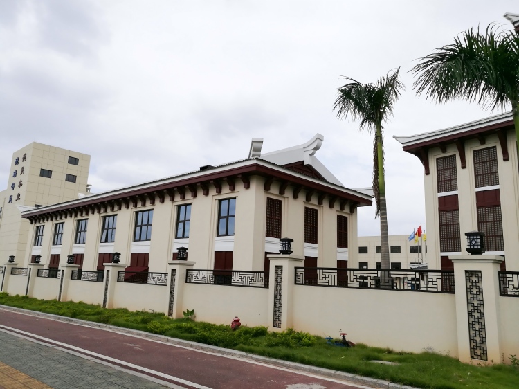 百妥木塑木墙板：装饰不褪色，颜值恒长久