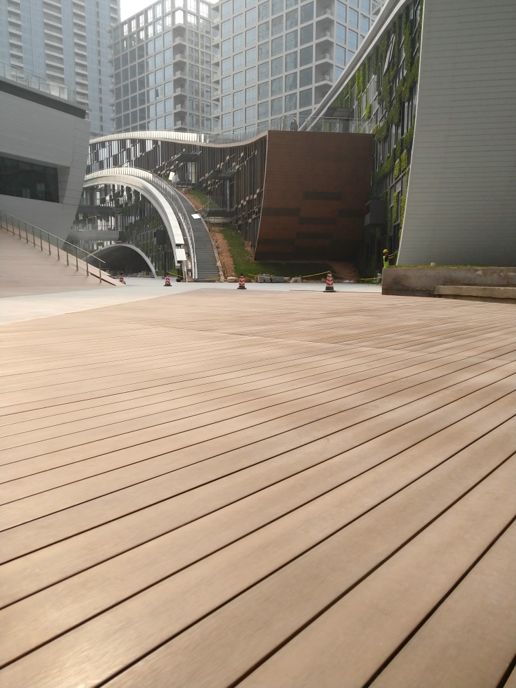 百妥木塑木阻燃安全性：高标准防火防护，筑牢场景安全底线